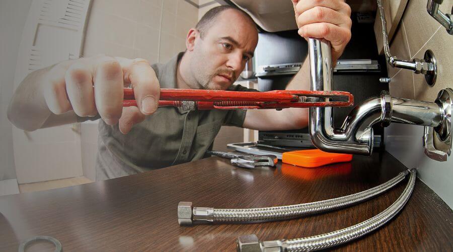 Expert burst pipe repair services in Amity, MO